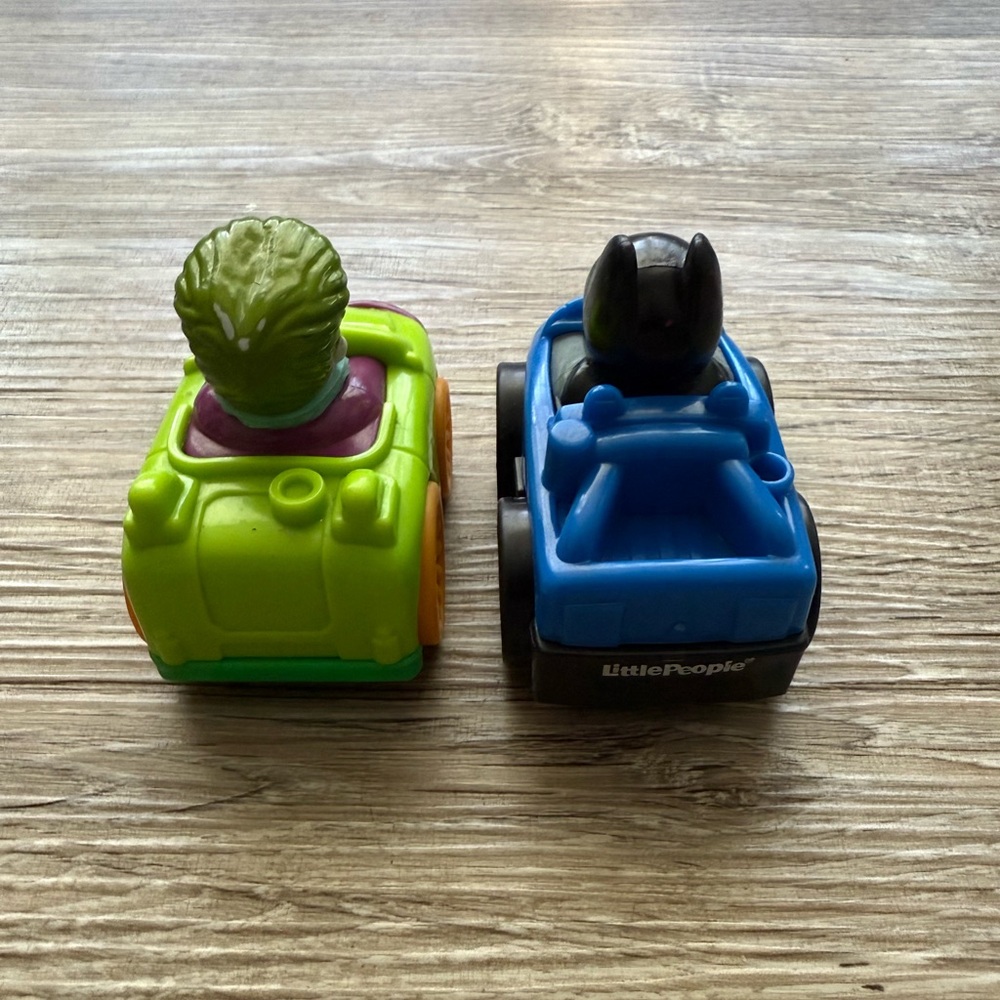 2/$20 Little People Batmobile & Jokermobile Wheelies - Picture 3 of 5